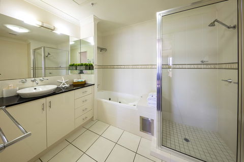 Jack And Newell Holiday Apartments - Yamba Accommodation 29