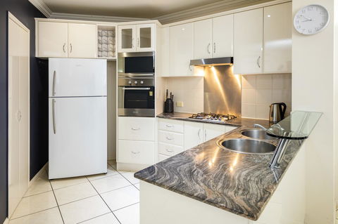 Jack And Newell Holiday Apartments - Yamba Accommodation 30