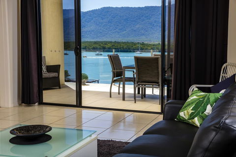 Jack And Newell Holiday Apartments - Yamba Accommodation 1
