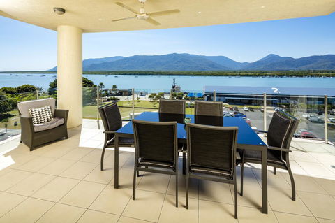 Jack And Newell Holiday Apartments - Yamba Accommodation 28