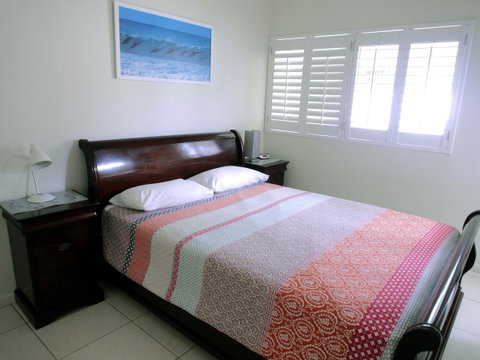 Cylinder Beach Mooloomba Unit 3 - Yamba Accommodation 7