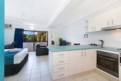 Cairns City Palms - Yamba Accommodation 13