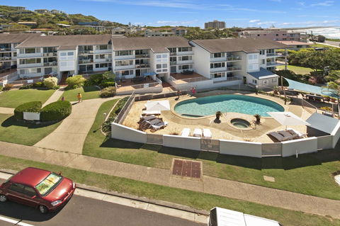 Pandanus Coolum Beach - Yamba Accommodation 19