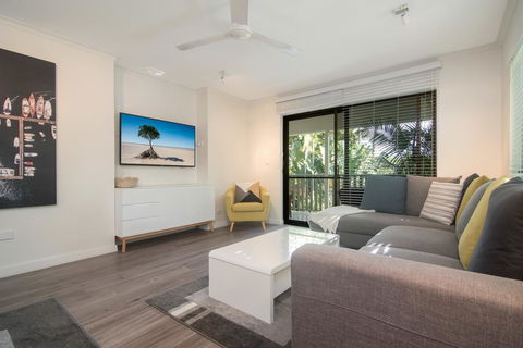 Tropical Reef Apartments - Yamba Accommodation 5