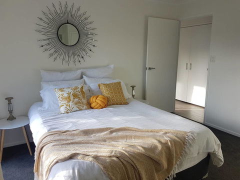 Beautiful Home- Walk To Beach-Short Drive To Noosa - Yamba Accommodation 4
