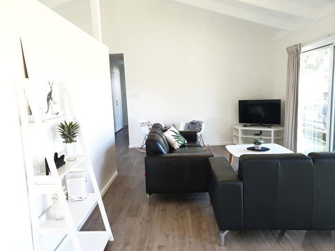 Beautiful Home- Walk To Beach-Short Drive To Noosa - Yamba Accommodation 1