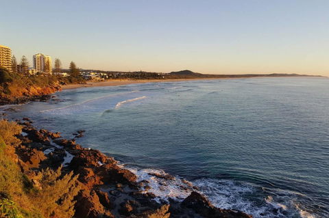 Beautiful Home- Walk To Beach-Short Drive To Noosa - Yamba Accommodation 9