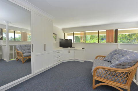Driftwood Mantaray - Official Onsite Reception And Check In - Yamba Accommodation 32