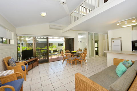 Driftwood Mantaray - Official Onsite Reception And Check In - Yamba Accommodation 21