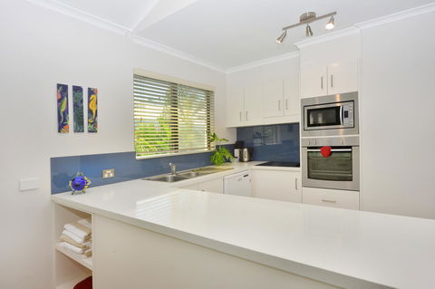 Driftwood Mantaray - Official Onsite Reception And Check In - Yamba Accommodation 39