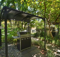 Seascape Holidays - Driftwood Mantaray - Yamba Accommodation