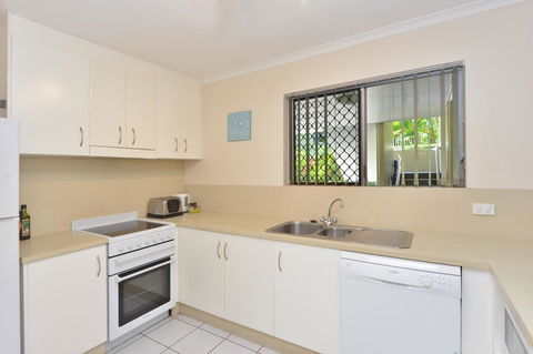Driftwood Mantaray - Official Onsite Reception And Check In - Yamba Accommodation 15