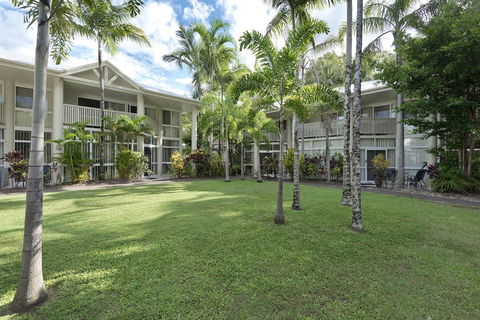 Tropical Nites Holiday Townhouses - Yamba Accommodation 0