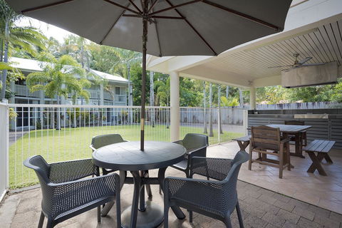 Tropical Nites Holiday Townhouses - Yamba Accommodation 21