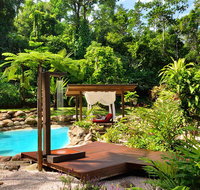 Misty Mountains Rainforest Retreat