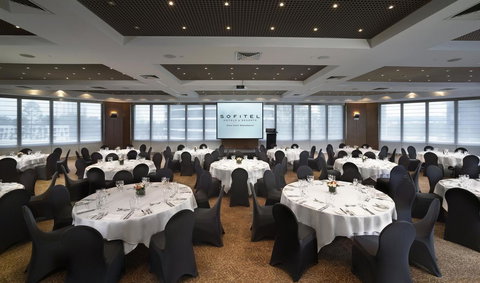 Sofitel Gold Coast Broadbeach - Yamba Accommodation 28