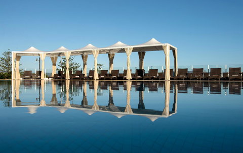 Sofitel Gold Coast Broadbeach - Yamba Accommodation 9