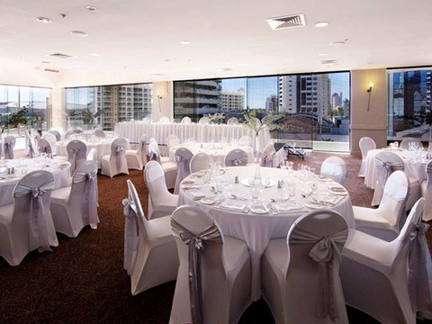 Sofitel Gold Coast Broadbeach - Yamba Accommodation 36