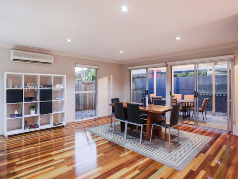 Hamilton Executive - Yamba Accommodation 2