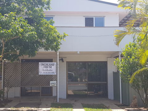 Highland House - Yamba Accommodation 0