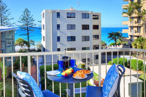 Surf Dance Apartments - Yamba Accommodation 35