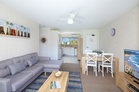 Surf Dance Apartments - Yamba Accommodation 3