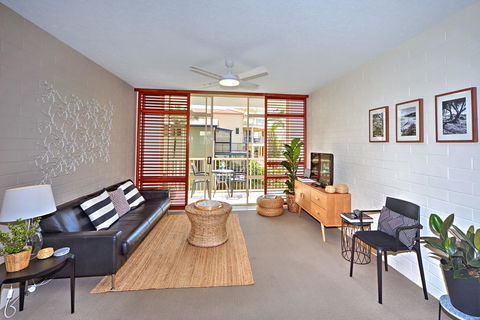 Surf Dance Apartments - Yamba Accommodation 10