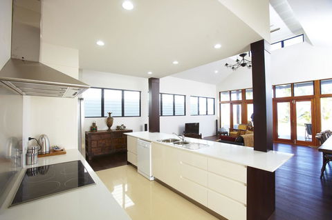 Beached On Magnetic - Yamba Accommodation 6