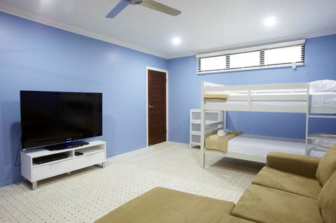 Beached On Magnetic - Yamba Accommodation 13
