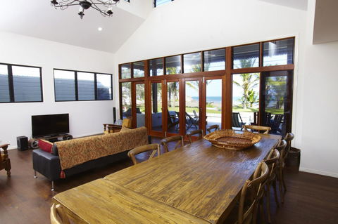 Beached On Magnetic - Yamba Accommodation 5