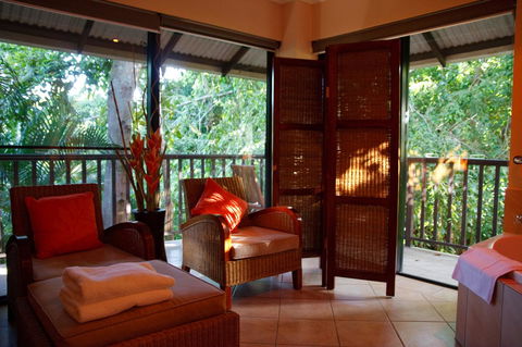 Hibiscus Resort & Spa - Official Onsite Reception & Check In - Yamba Accommodation 13