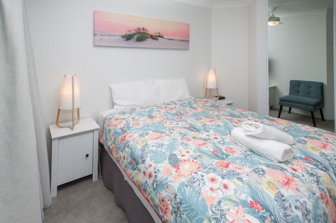 Miami Beachside Holiday Apartments - Yamba Accommodation 14