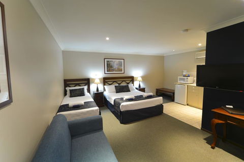 Wattle Grove Motel - Yamba Accommodation 0