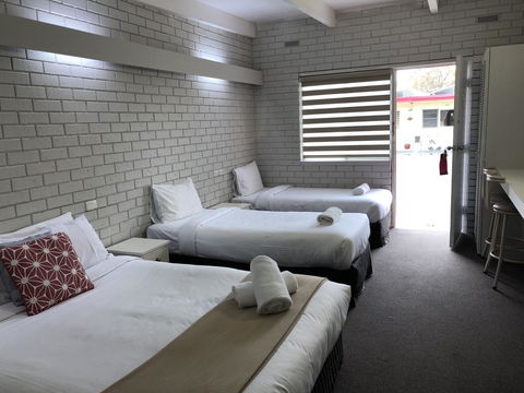 Wattle Motel - Yamba Accommodation 3