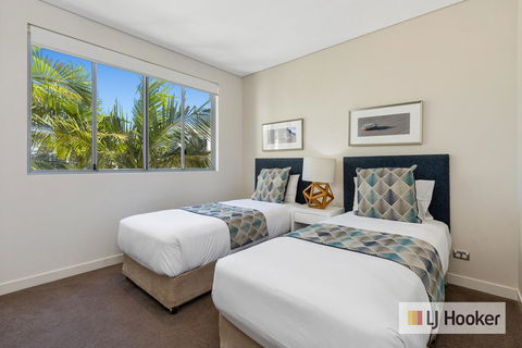 WAVE CULTURE 1204 - BEACH BLISS - Yamba Accommodation 1