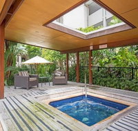 WAVE CULTURE 1204 - BEACH BLISS - Yamba Accommodation