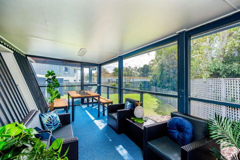 Wayfarers Beachouse - Rainbow Beach, Everything You Need, Just Metres To The Beach - Yamba Accommodation 3