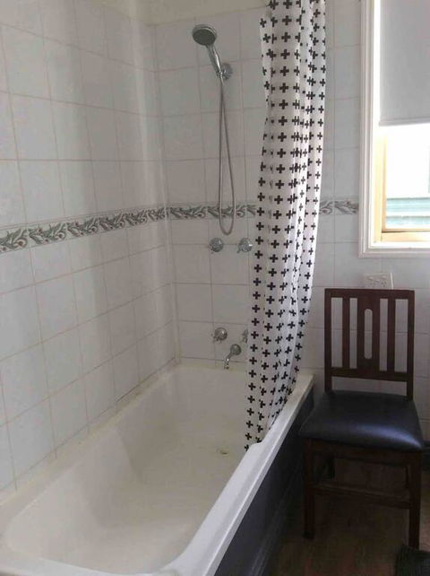 Welcome Stranger Cottage - Yamba Accommodation 3