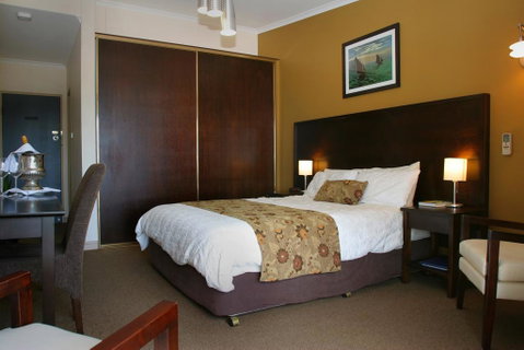 Whale Inn & Restaurant - Yamba Accommodation 2