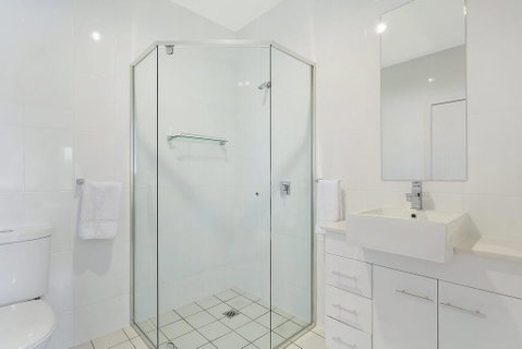 Wharf Apartment Unit 15 - Yamba Accommodation 2