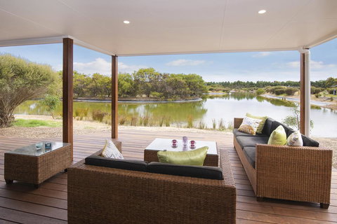 Wharfedale - Yamba Accommodation 2