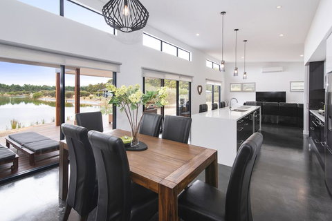 Wharfedale - Yamba Accommodation 1