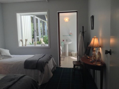 Whispering Pines Bed And Breakfast - Yamba Accommodation 2