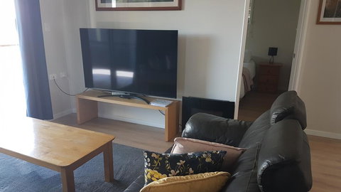 White Cedar Cottage - Yamba Accommodation 2