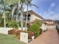 Book Nelson Bay Accommodation Vacations Yamba Accommodation Yamba Accommodation