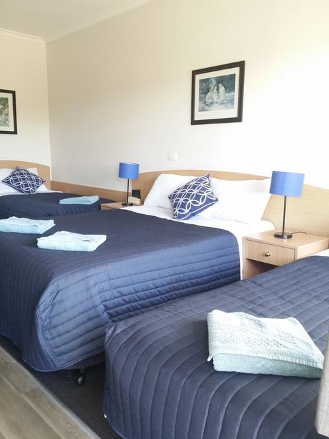 White Manor Motel - Yamba Accommodation 3