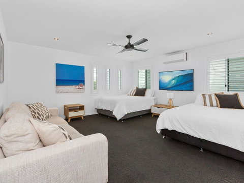 WHITE WASH ON SHE OAK - Yamba Accommodation 2