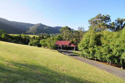 Willabrook Retreat - Rest Cottage - Spoil Yourself! - Yamba Accommodation 1