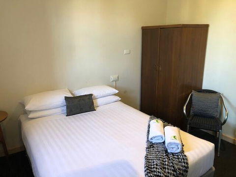 William Farrer Hotel - Yamba Accommodation 1