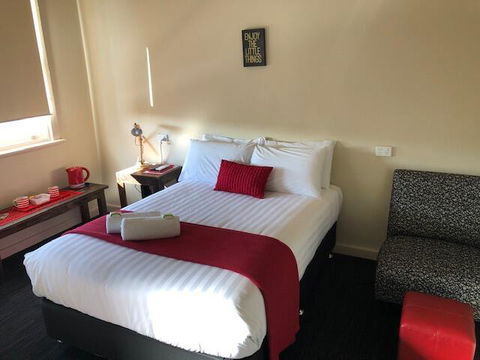 William Farrer Hotel - Yamba Accommodation 0